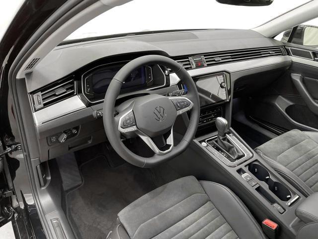 Volkswagen Passat Variant Elegance 2.0 TDI 150PS/110kW D...
