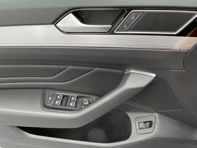 Volkswagen Passat Variant Elegance 2.0 TDI 150PS/110kW D...