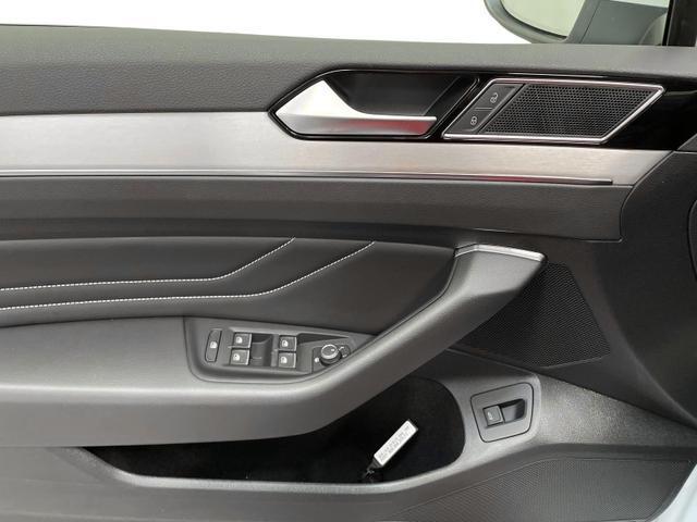 Volkswagen Passat Variant Elegance 2.0 TDI 200PS/147kW D...