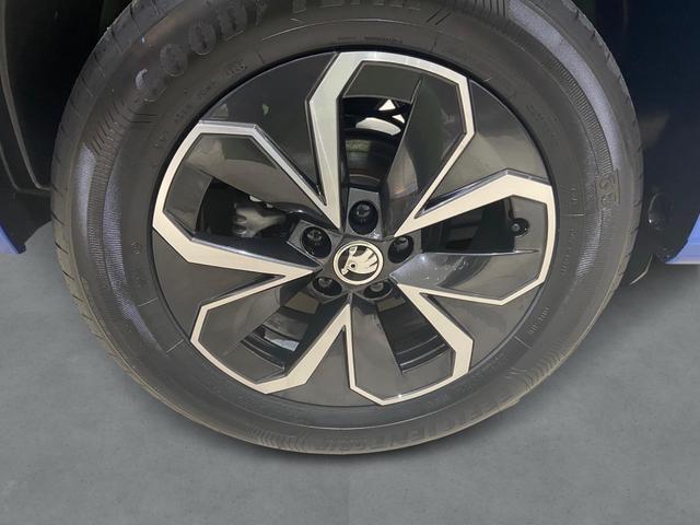 Skoda Kamiq Black 1.0 TSI 110PS 81kW DSG 2023 Black...