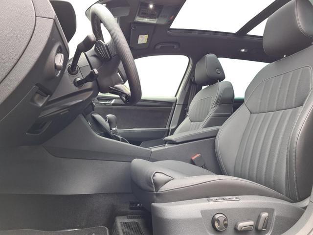 Skoda Superb Combi SportLine 4x4 AHK Pano Canton AC...
