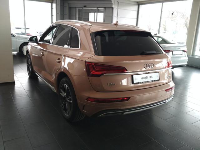 Audi Q5 40 TDI quattro advanced Matrix B&O Leder55...