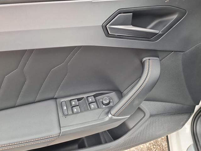 Cupra Formentor Basis 1.5 TSI DSG AHK Navi+VZE ACC ...