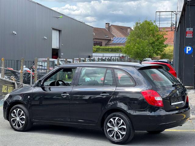 Skoda Fabia 1.2iNAVIBTUSBcontr�le techniquegarantie