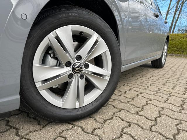 Volkswagen Golf LIFE LED+SHZ+ACC+PDC+KAMERA+PARK ASSIST ...