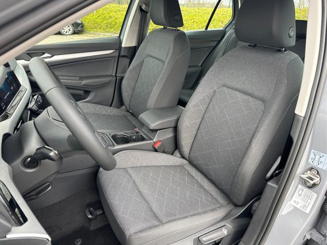 Volkswagen Golf LIFE LED+SHZ+ACC+PDC+KAMERA+PARK ASSIST ...