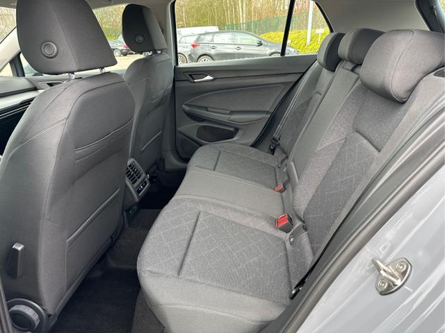 Volkswagen Golf LIFE LED+SHZ+ACC+PDC+KAMERA+PARK ASSIST ...
