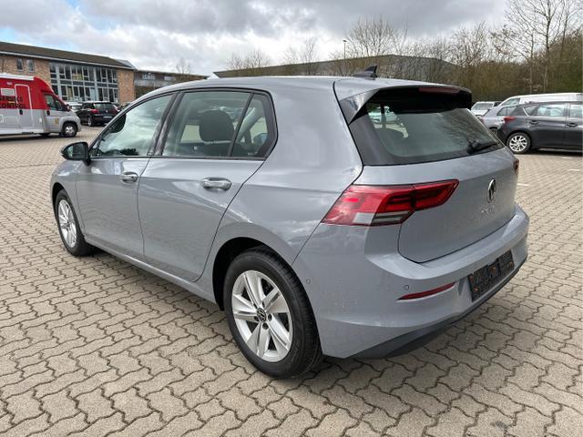 Volkswagen Golf LIFE LED+SHZ+ACC+PDC+KAMERA+PARK ASSIST ...