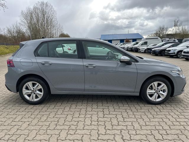 Volkswagen Golf LIFE LED+SHZ+ACC+PDC+KAMERA+PARK ASSIST ...