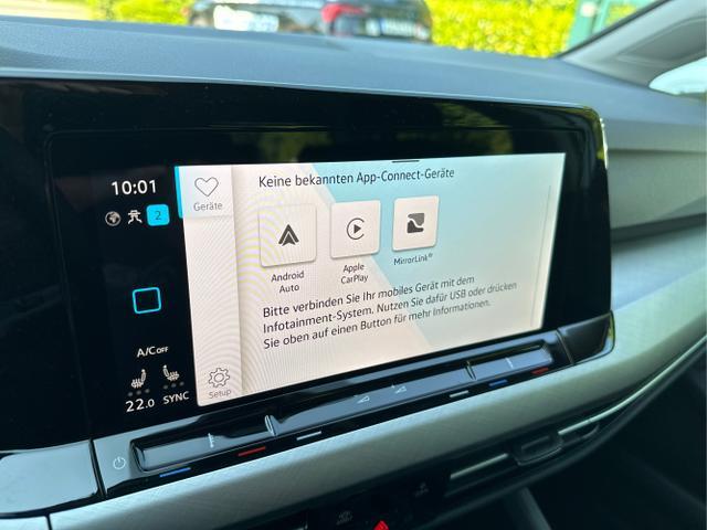 Volkswagen Golf LIFE LED+SHZ+ACC+PDC+KAMERA+PARK ASSIST ...
