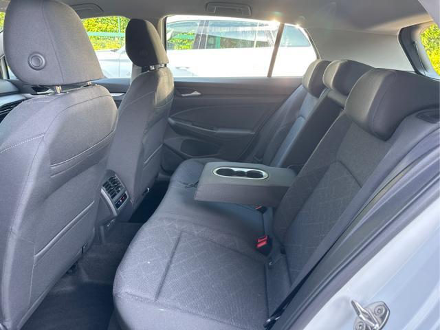 Volkswagen Golf LIFE LED+SHZ+ACC+PDC+KAMERA+PARK ASSIST ...