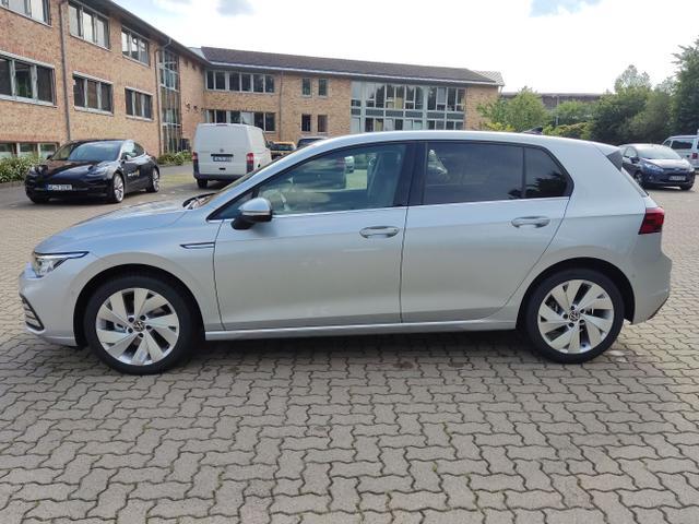 Volkswagen Golf Style 8 +NAVI PRO+LED+ACC+KAMERA+SUNSET ...
