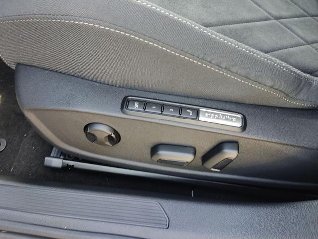 Volkswagen Golf Style 8 +NAVI PRO+LED+ACC+KAMERA+SUNSET ...
