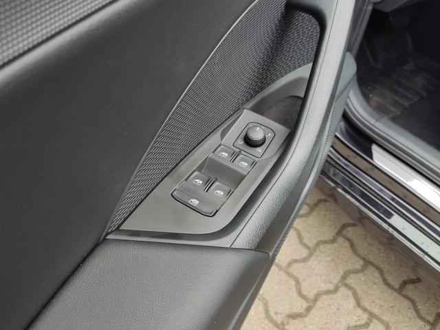 Skoda Octavia Combi Style KAMERA+SUNSET+LED+NAVI+PD...
