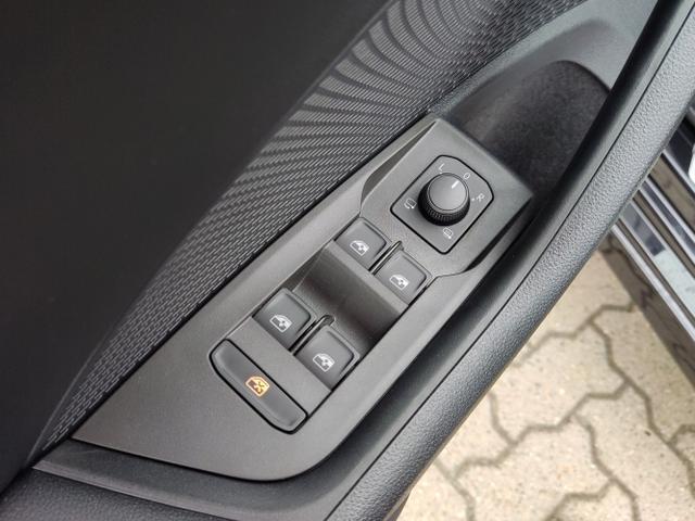 Skoda Octavia Combi Style NAVI+KAMERA+LED+PDC+ALU+S...