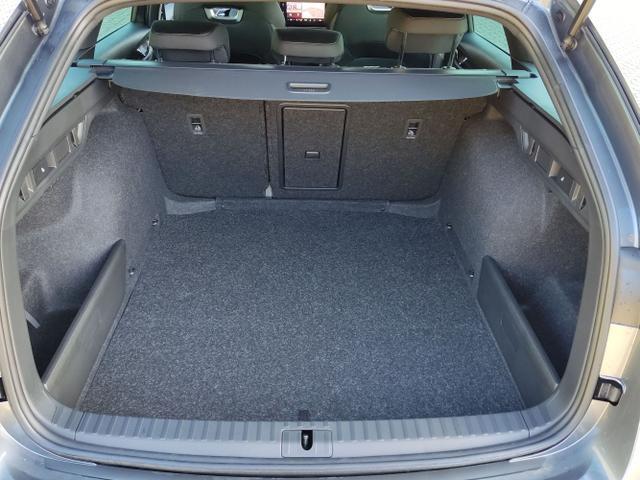 Skoda Octavia Combi Sportline +NAVI+KEYLESS+ACC+KAM...