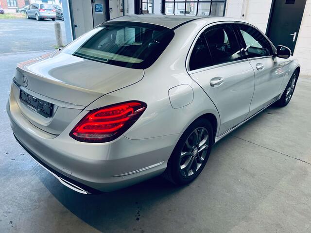 Mercedes-Benz C-Klasse d+EURO 6+NAVI+XENON+TEL+CARNET+GARANTE+CAR-PASS