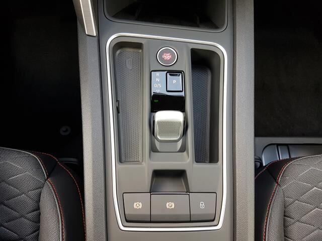 Seat Leon Sportstourer ST FR KAMERA+NAVI+ACC+LED+1...