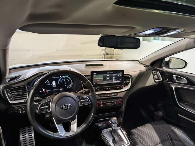 KIA CEE D 1.6 GDI DCT OPF PHEV Platinum Edition