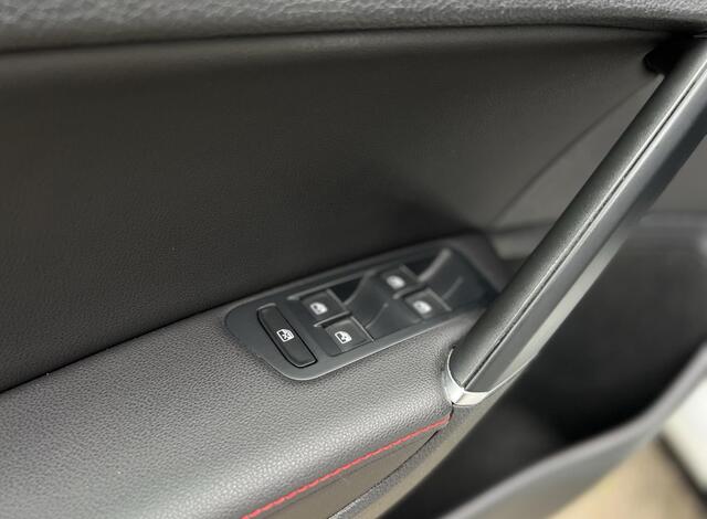 Volkswagen Golf 2.0 TSI GTI Performance 300PK ABT|Keyless|Camera|Leer|Pano|LED
