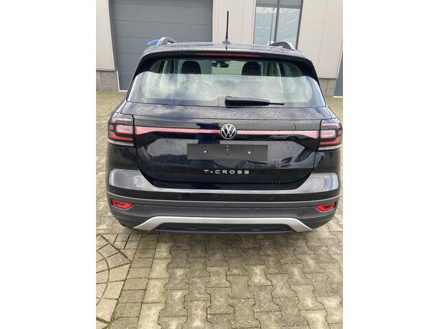 Volkswagen T-Cross LIFE 1.0 TSI 110PS DSG/AUTOMATIK, Bla...