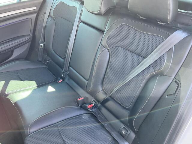 Renault Megane Estate 1.2 TCe Bose Camera, trekhaak, blindspot