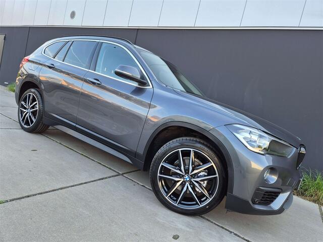 BMW X1 2.0 dA sDriveAUT.LEDERNAVIPDCEL.KOFFER