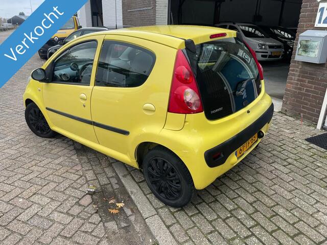 Peugeot 107 1.0-12V XS