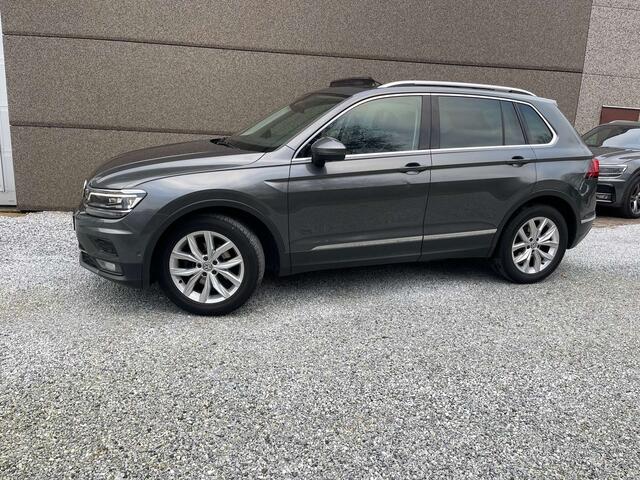 Volkswagen Tiguan 2.0 TDi Highline DSG Matrix Pano
