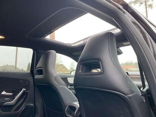Mercedes-Benz A-Klasse Edition,AMG,LED,Pano Dak, MBUX,Night Pack,Camera