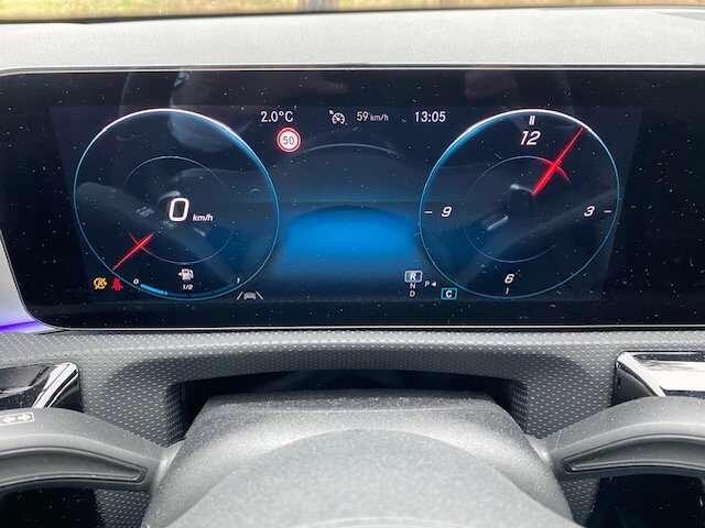 Mercedes-Benz A-Klasse Edition,AMG,LED,Pano Dak, MBUX,Night Pack,Camera