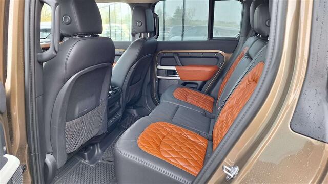 Land Rover Defender 3.0 D MHEV 110 D200 S