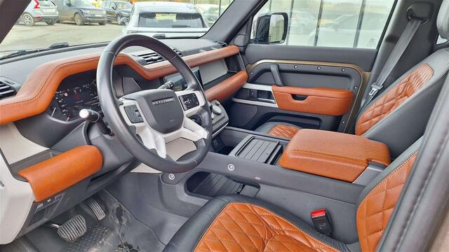 Land Rover Defender 3.0 D MHEV 110 D200 S