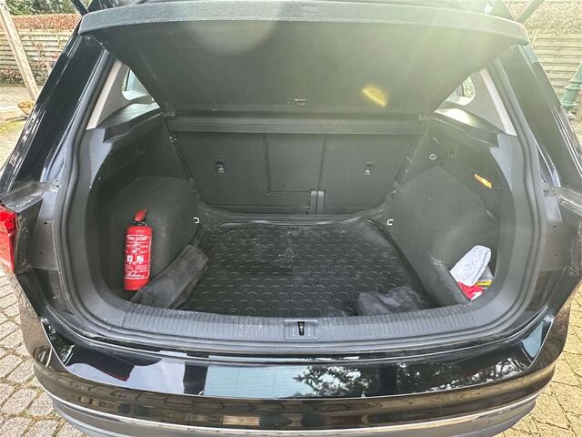 Volkswagen Tiguan 1.5 TSI MET 1 JAAR GARANTIE