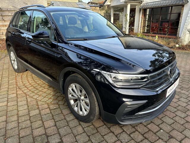 Volkswagen Tiguan 1.5 TSI MET 1 JAAR GARANTIE