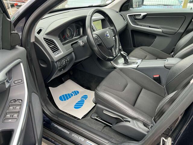 Volvo XC60 2.0 D3 Kinetic GeartronicEURO6bNAVICLIMABTLED