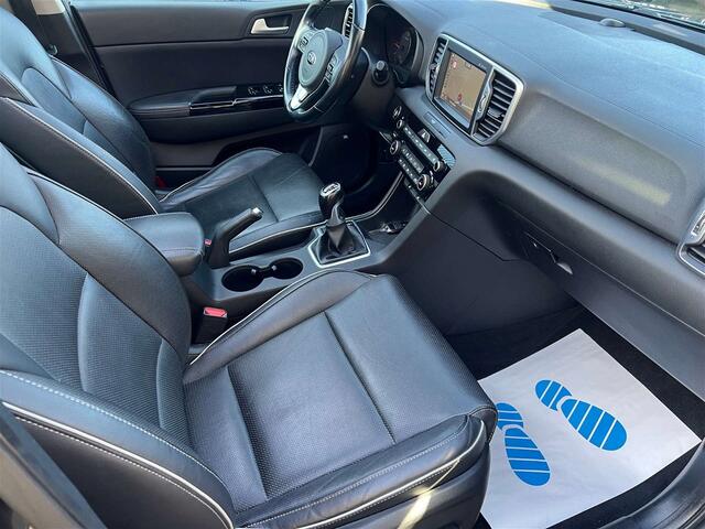 KIA Sportage 1.7 CRDi 2WDCUIRPANOCAMERANAVILEDUSBBT