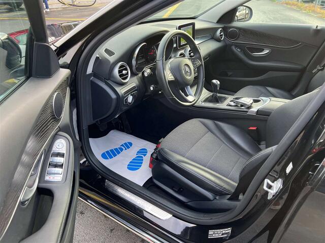 Mercedes-Benz C-Klasse dBLUETECEURO6bNAVICUIRLEDUSBBTgarantie