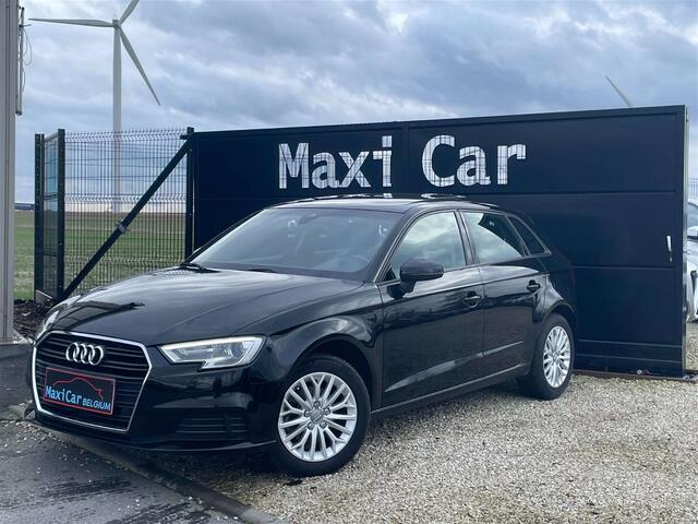 Audi A3 1.6 TDi S tronic / Toit panoramique /Capt. Av. Ar.