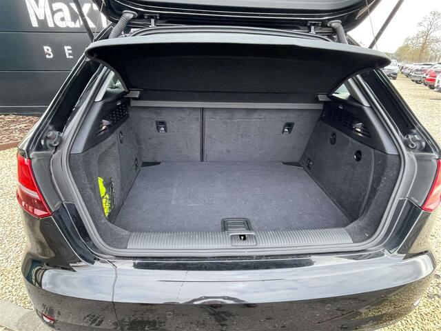 Audi A3 1.6 TDi S tronic / Toit panoramique /Capt. Av. Ar.