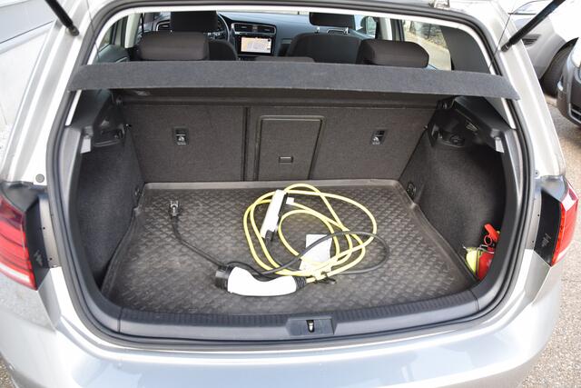 Volkswagen E-Golf ELECTRIC 35 kWh