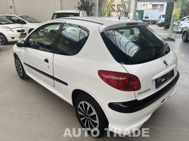 Peugeot 206 Benzine LEZ ok | 106.000km | Airco | 1j Garantie