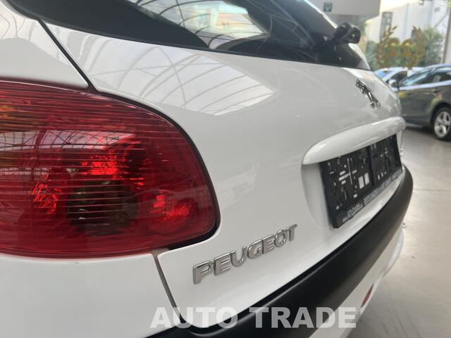Peugeot 206 Benzine LEZ ok | 106.000km | Airco | 1j Garantie