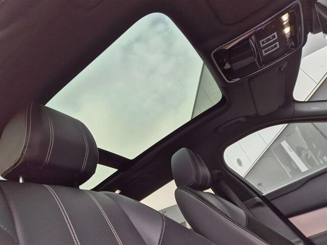 Land Rover Range ROVER 2.0 TD4 R-DYNAMICPANO DAKMEMORYKEYLESSMERIDIAN