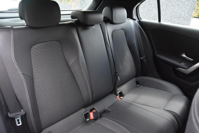 Mercedes-Benz A-Klasse Navi/Led/WideScreen/4Season