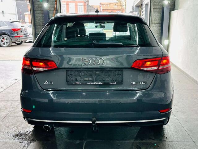 Audi A3 30 TDi S TRONIC  GARANTIE 12 MOIS  DESIGN LINE 