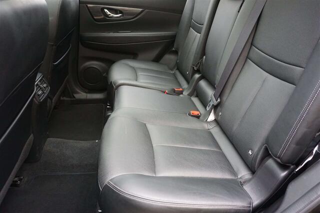 Nissan X-Trail 1.6 dCi 4WD 7pl.-Navi-Pano-360cam-Leder-Garantie