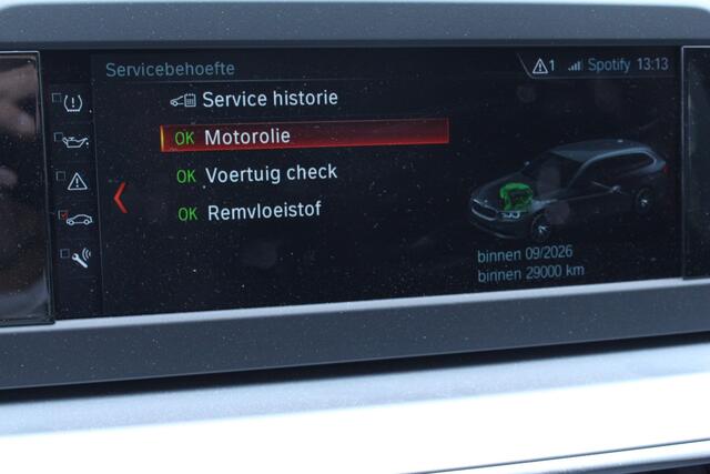 BMW 5-Serie Touring 520i Executive NAVI LED STOELVW CAMERA LED '18