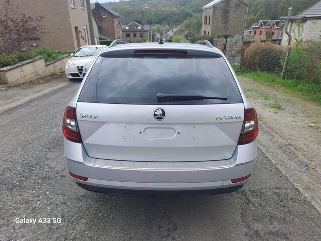 Skoda Octavia 1.6 CR TDi Ambition DSG EU6.2