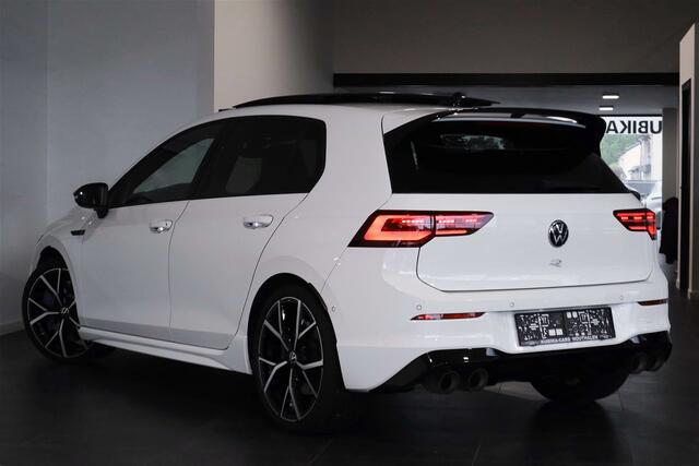 Volkswagen Golf 8 R PERFORMANCE 2.0 TSI DSG Akrapovic DCC Full 